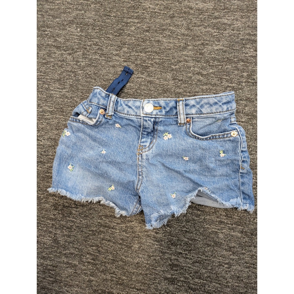 Cat & Jack Denim Shorts Girl's S 6/7 Blue Floral Embroidered Frayed Hem Cut-off‎
